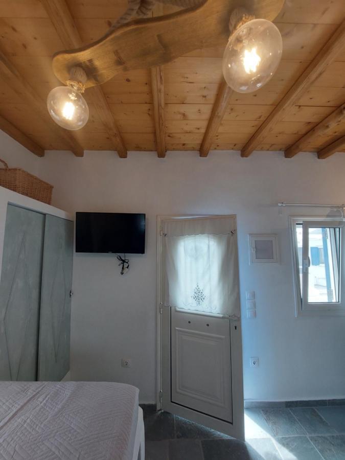 Μπλε Στουντιο 1 Villa Livadi  Dış mekan fotoğraf